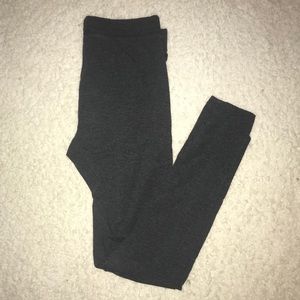 Grey VS Pink leggings